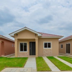 Casa Modelo Colonial Estandar 76M² con Molde